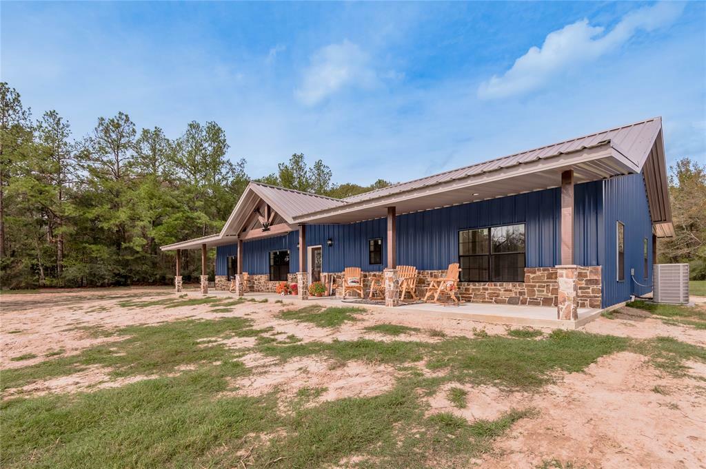 Property Photo:  1560 Lonesome Dove Drive  TX 75845 