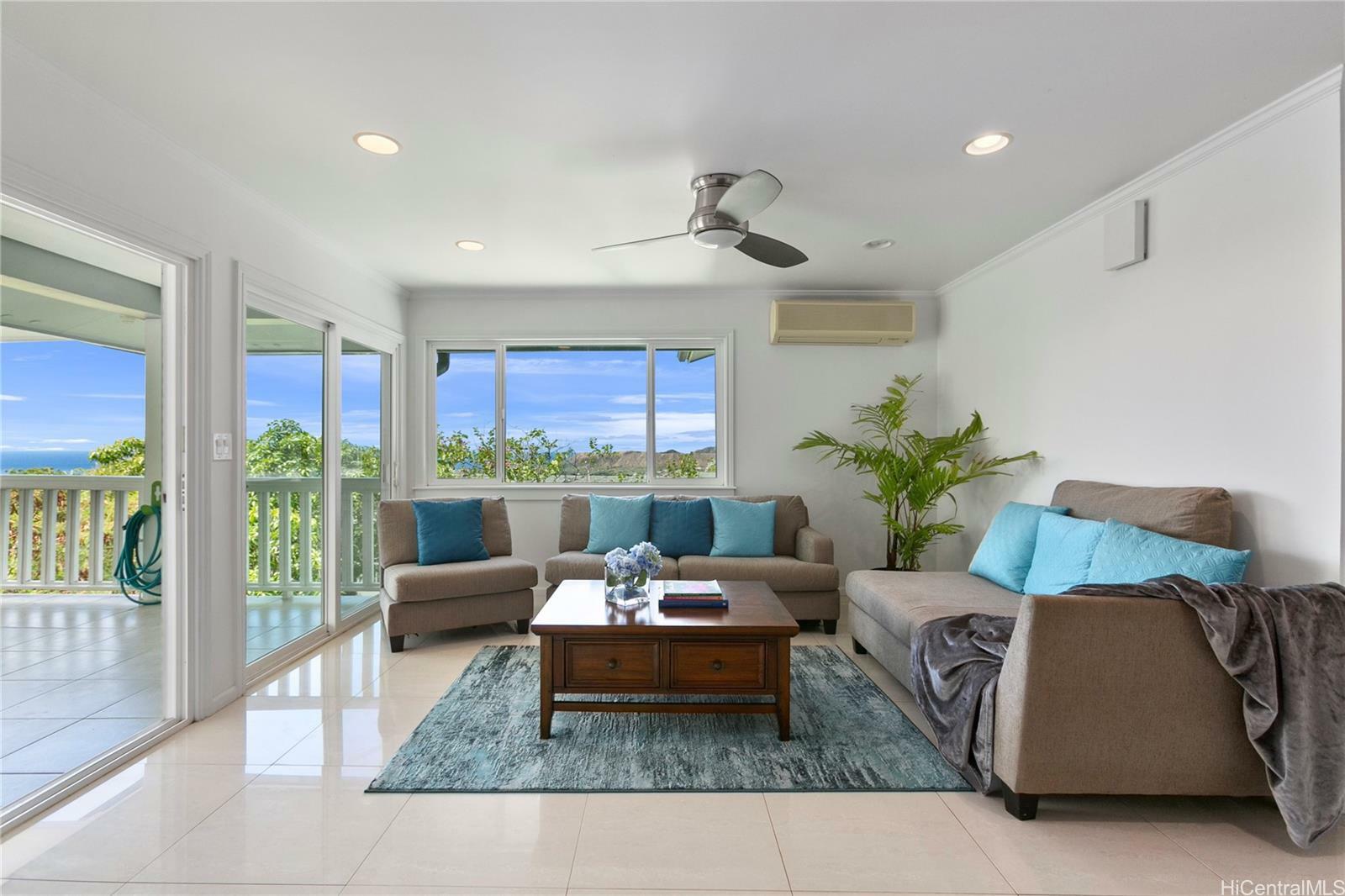 Property Photo:  144 Maunalanikai Place  HI 96816 