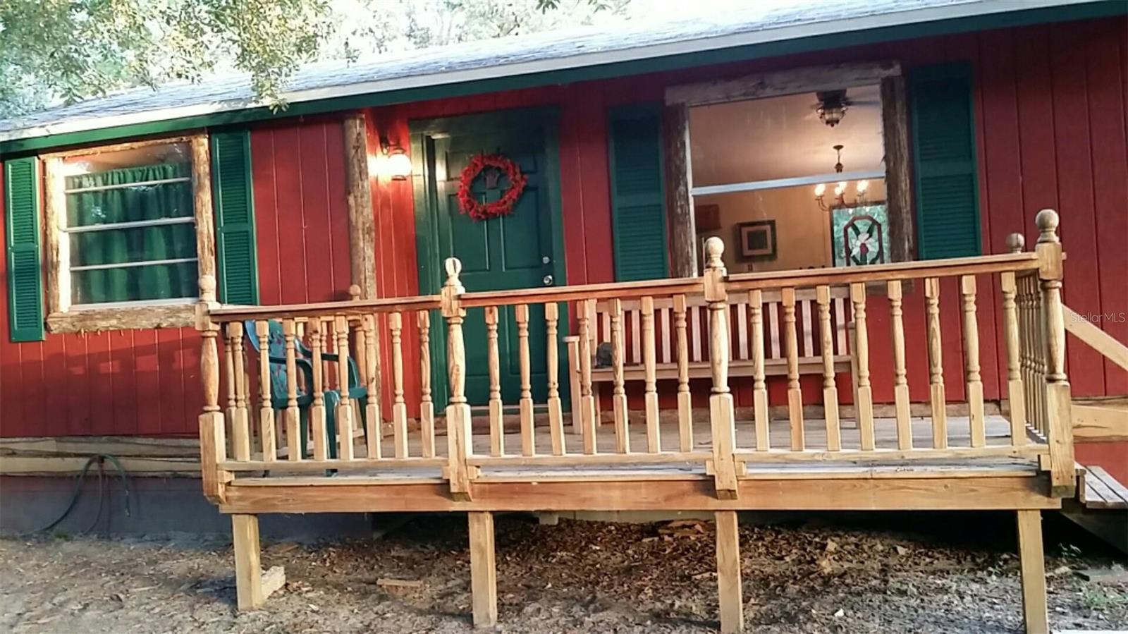 Property Photo: 33308 Pahl Place FL 33597