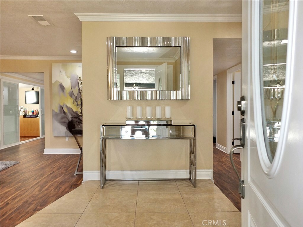 Property Photo: 20021 Radlett Avenue CA 90746