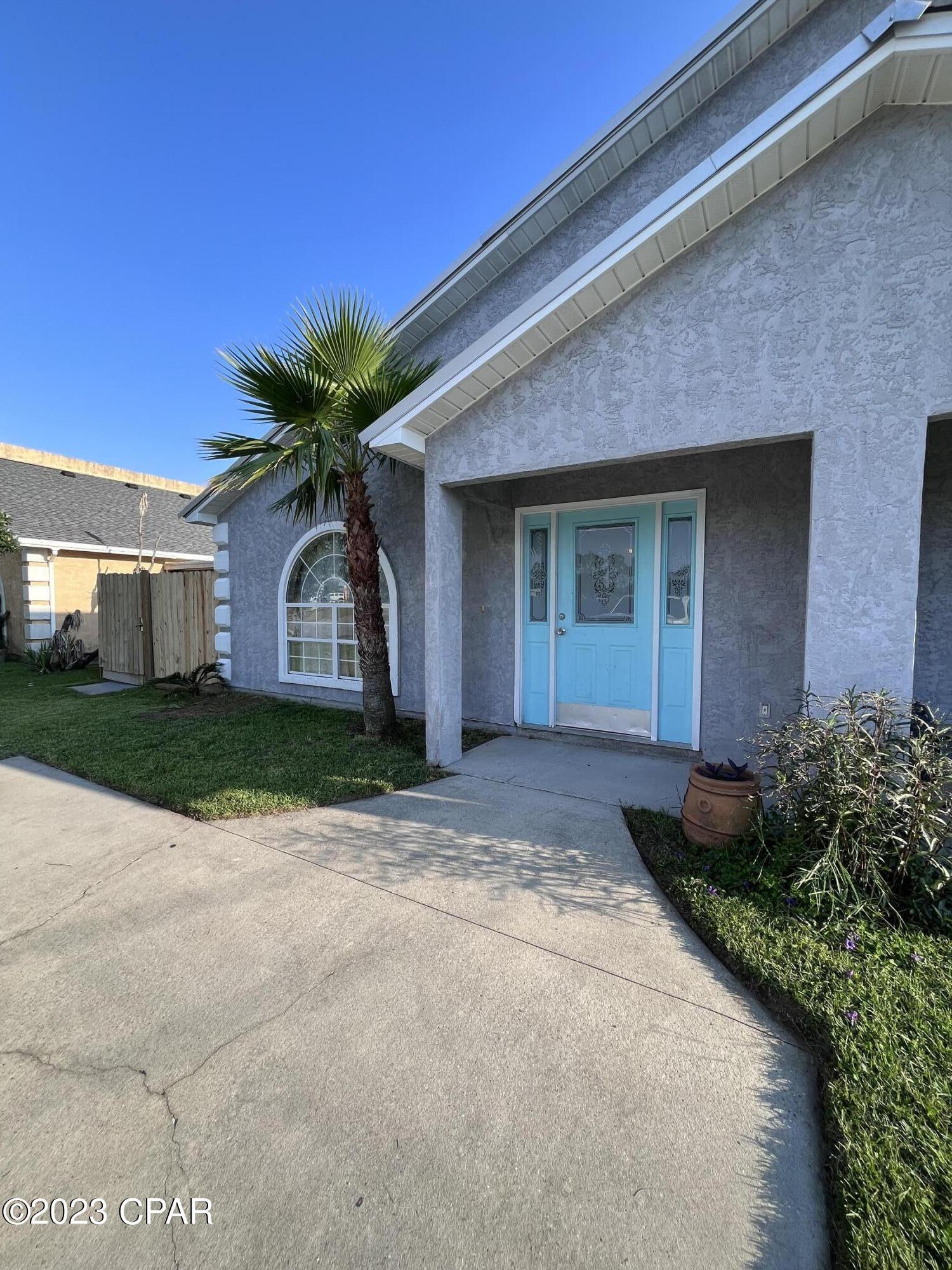Property Photo:  6121 Orange Plaza  FL 32408 