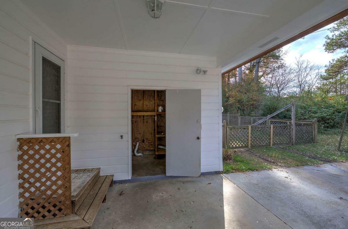 Property Photo:  804 Preacher Smith Road SE  GA 30173 