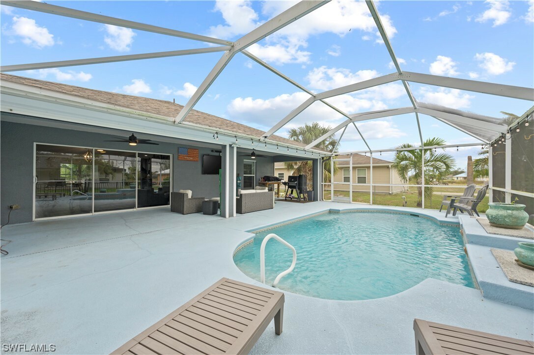 Property Photo:  1626 NE 36th Lane  FL 33909 