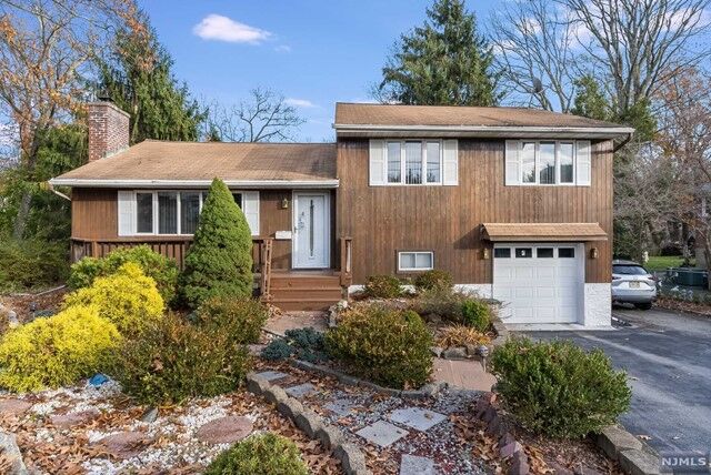 Property Photo: 4 Woodland Avenue NJ 07405