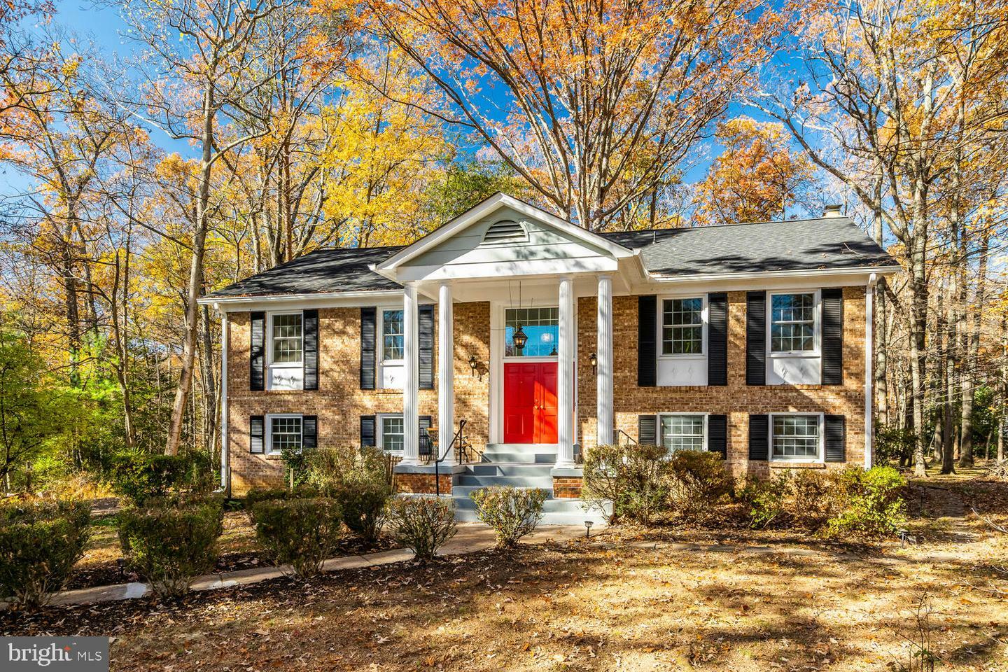 Property Photo: 12126 Stirrup Road VA 20191