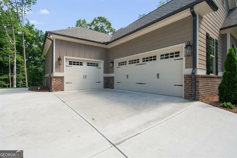 Property Photo:  5520 Castaway Place  GA 30506 