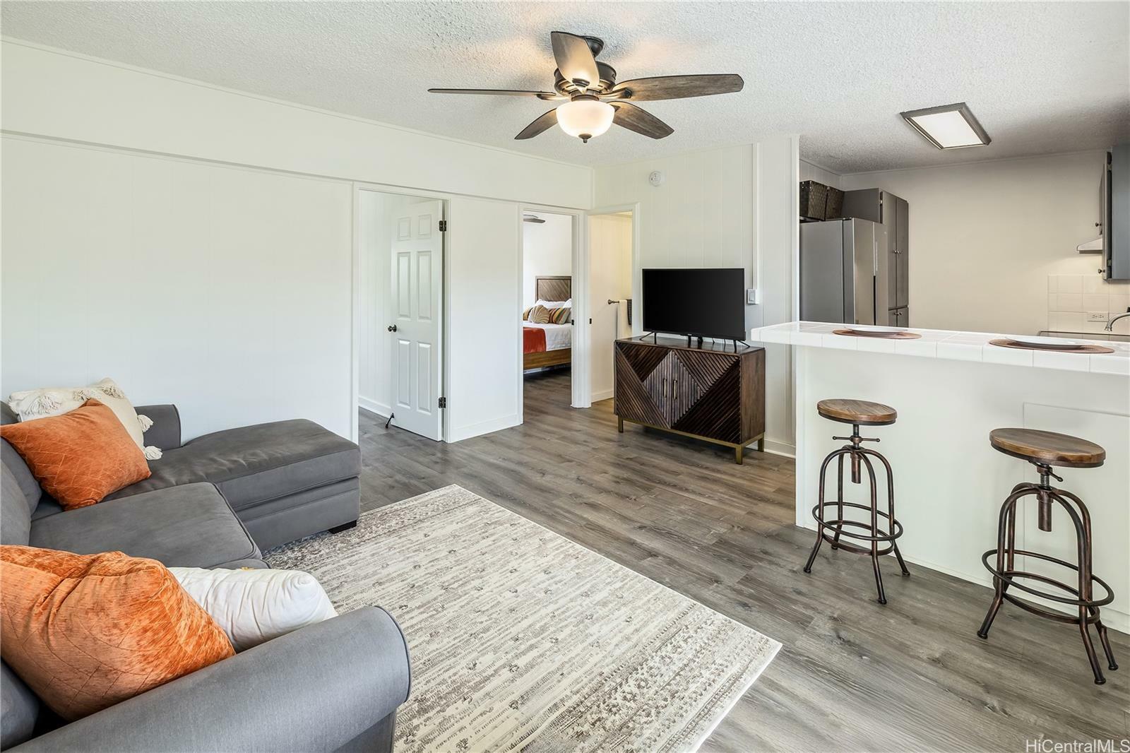 1707 Anapuni Street 6  Honolulu HI 96822 photo