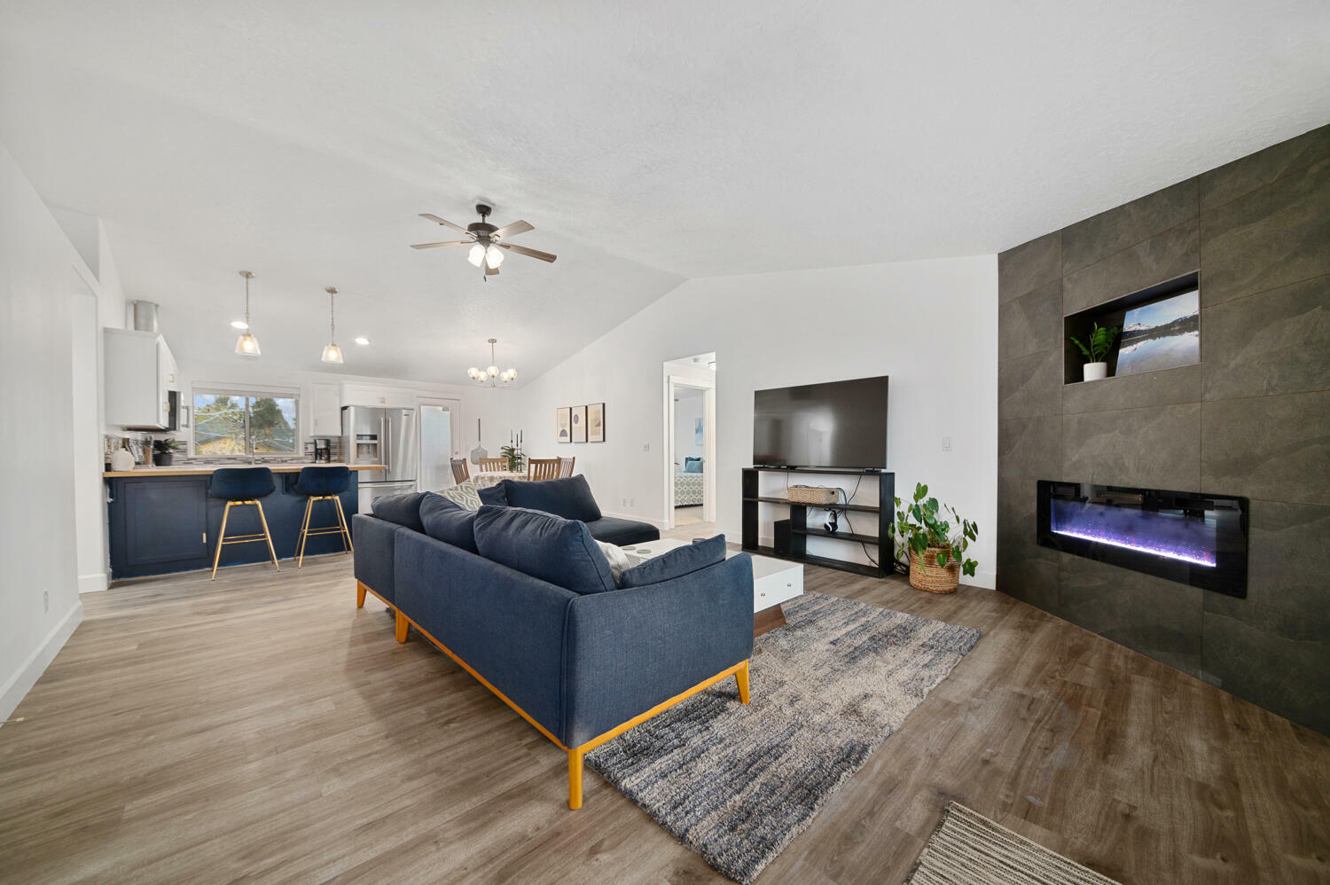 Property Photo: 20558 Prospector Loop OR 97702