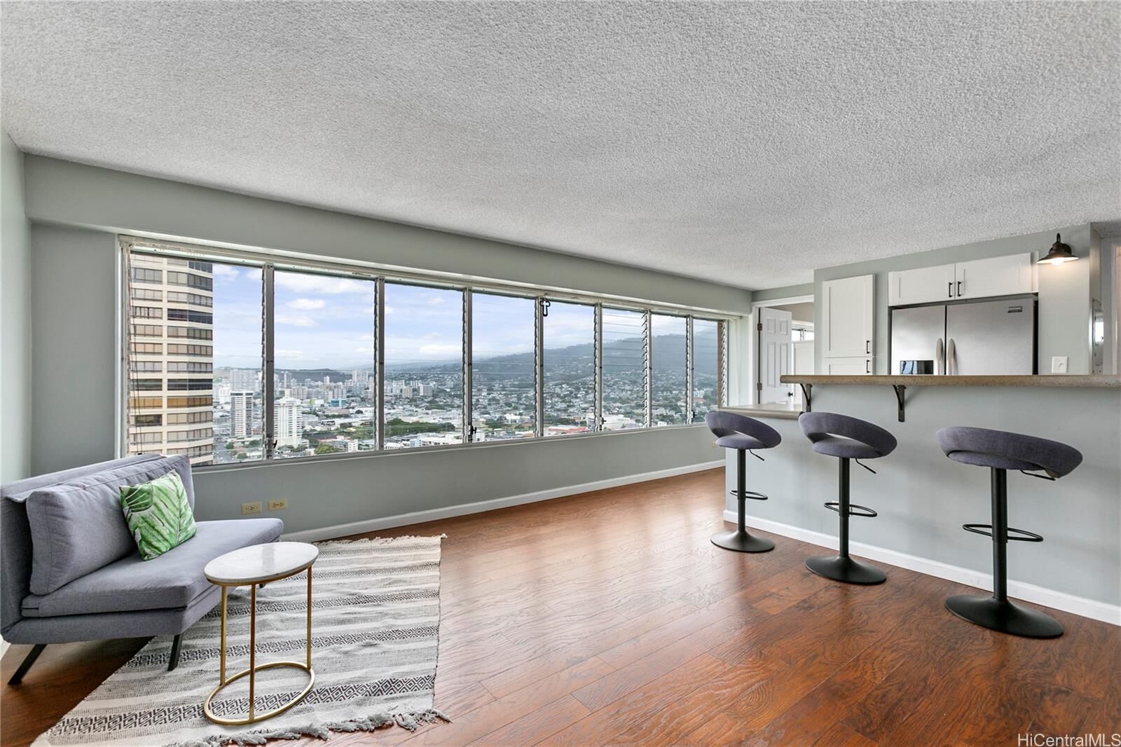 Property Photo: 2525 Date Street 3405 HI 96826