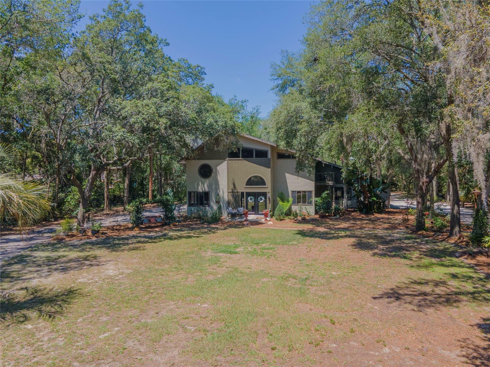 Property Photo:  737 S Glencoe Road  FL 32168 