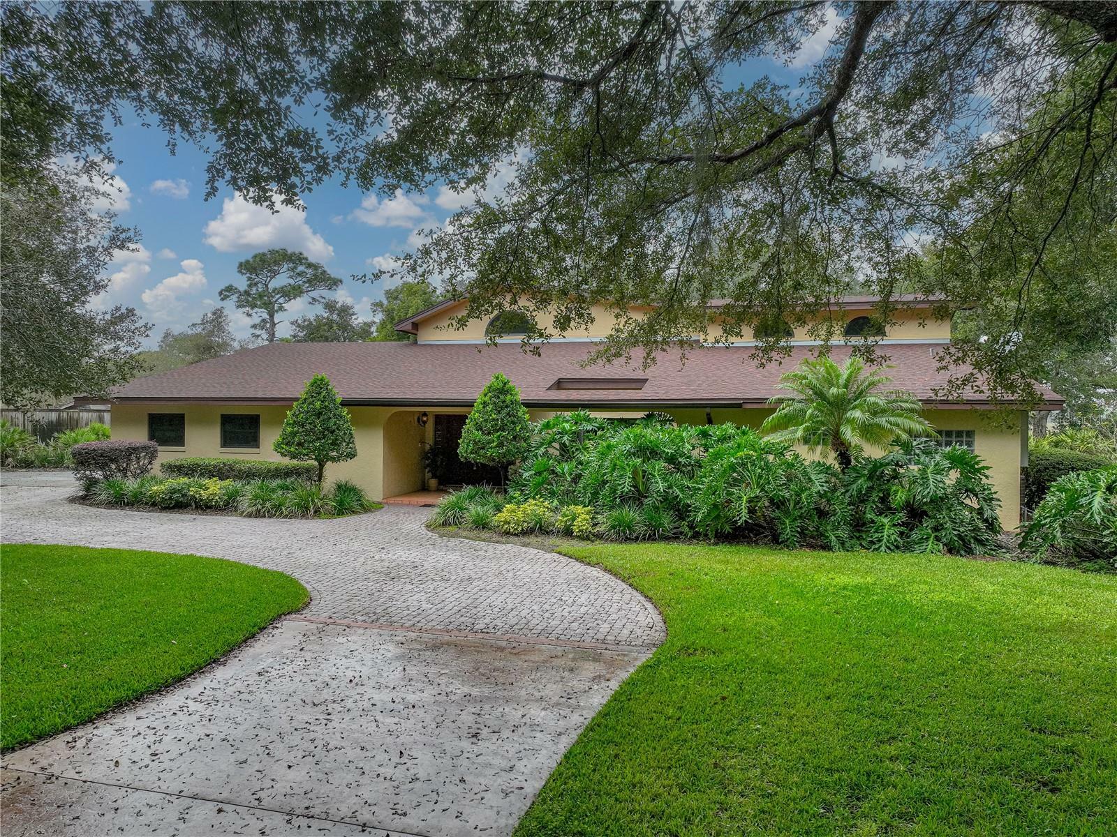 Property Photo: 1341 Country Oaks Boulevard FL 33898