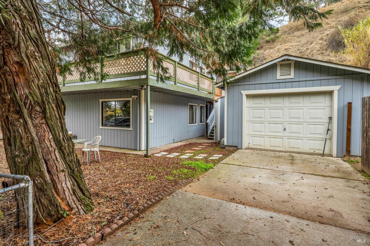 Property Photo: 6916 Oak View Drive CA 95458