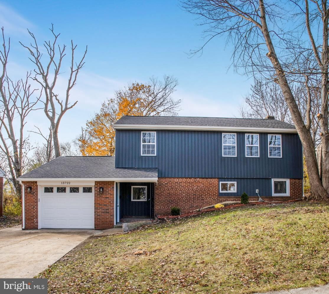 Property Photo: 13722 Botts Avenue VA 22191