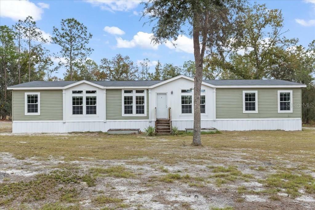 Property Photo:  4260 NW 31st Avenue  FL 32619 