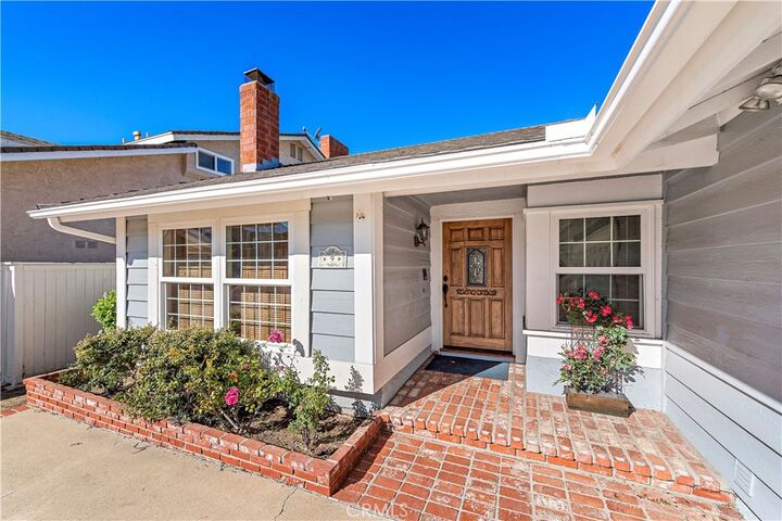 Property Photo:  9 Lafayette  CA 92620 