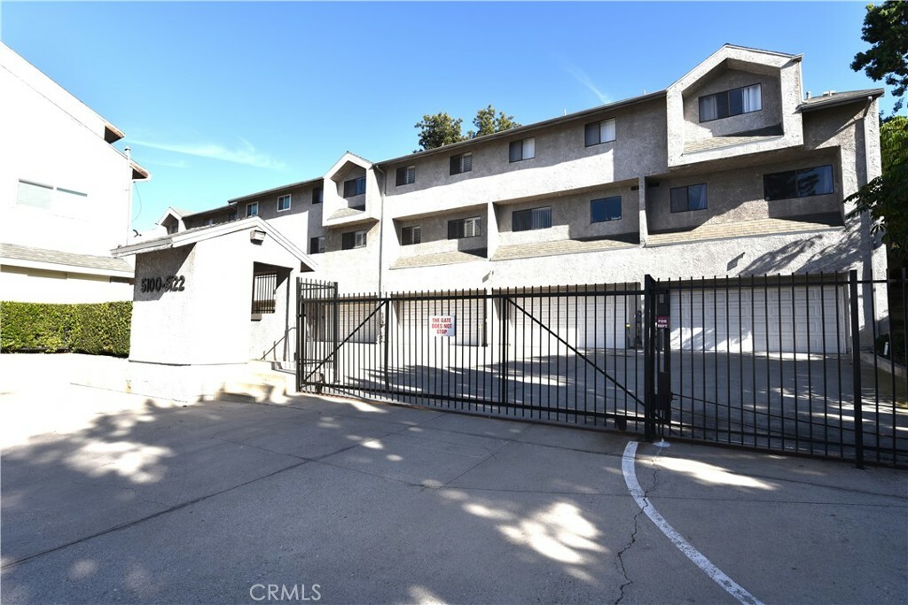 Property Photo:  5103 Vista Verde Way  CA 90601 