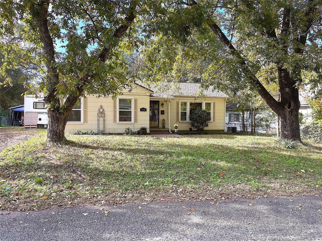 1021 N Johnson Street  Mineola TX 75773 photo