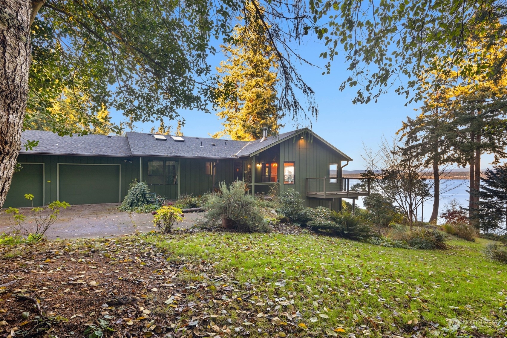 Property Photo:  4141 Panvista Drive  WA 98260 