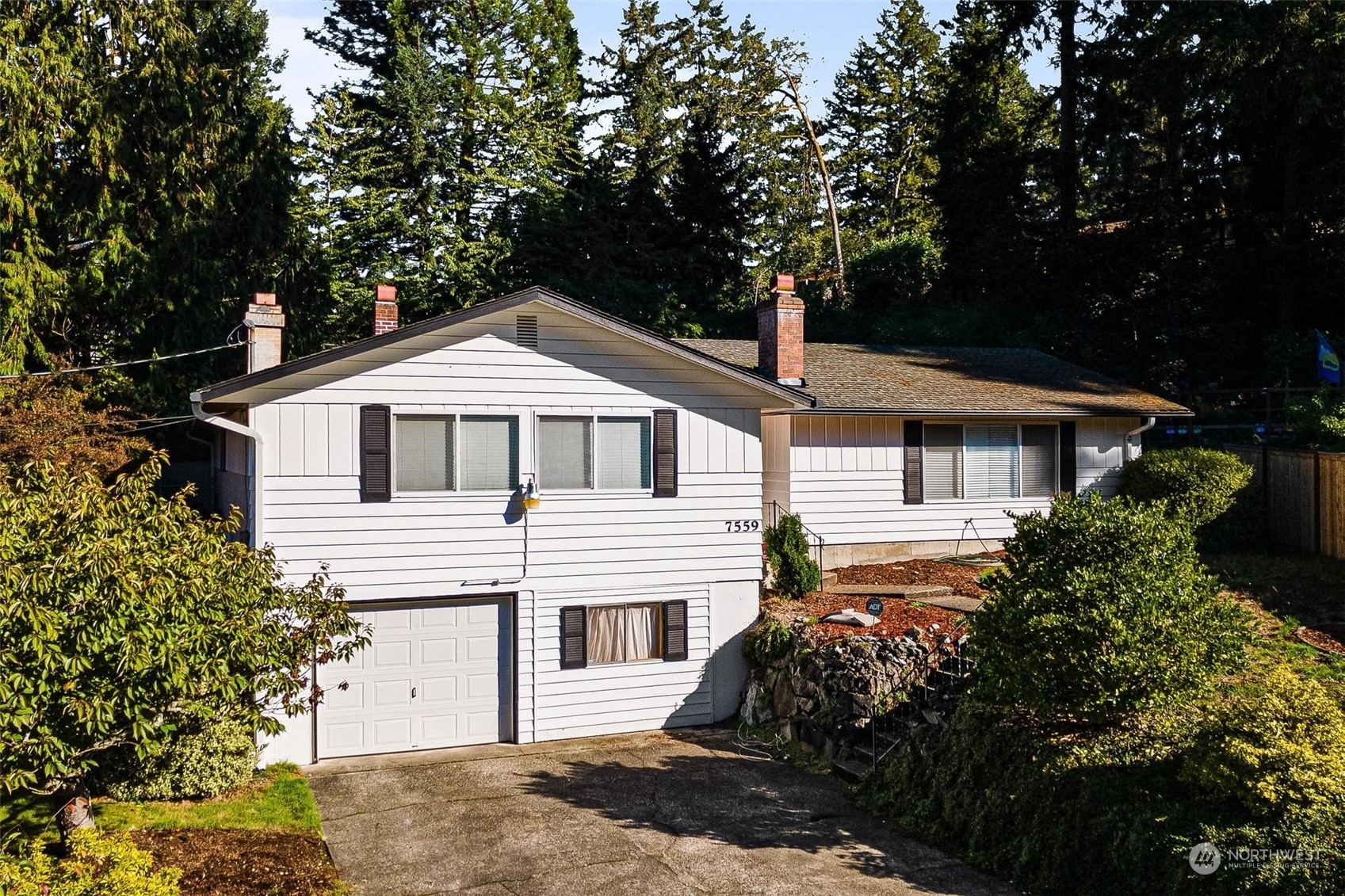 Property Photo:  7559 Dowerdell Lane W  WA 98499 