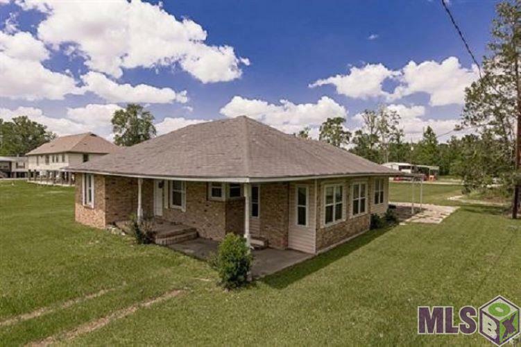 Property Photo:  9284 Airline Hwy  LA 70778 