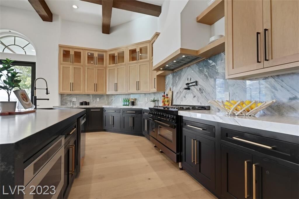 Property Photo: 9 Yorkridge Court NV 89052