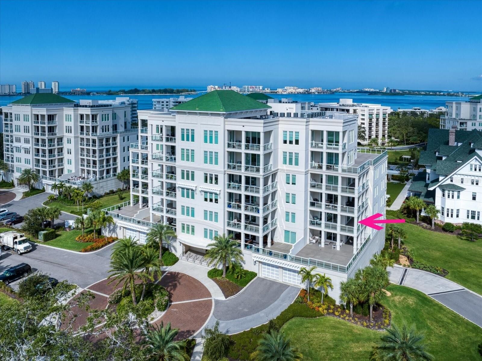 Property Photo:  85 Belleview Boulevard 305  FL 33756 