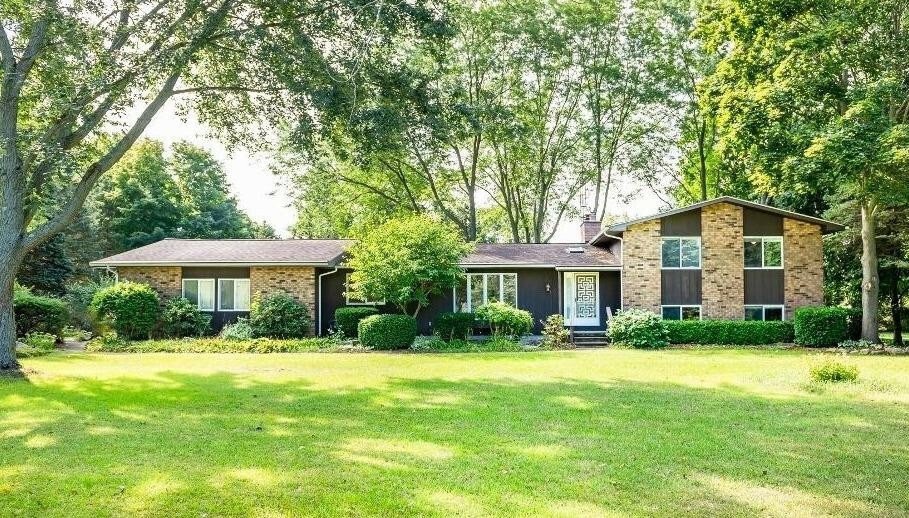 Property Photo:  8033 Kurtland Court  MI 48130 