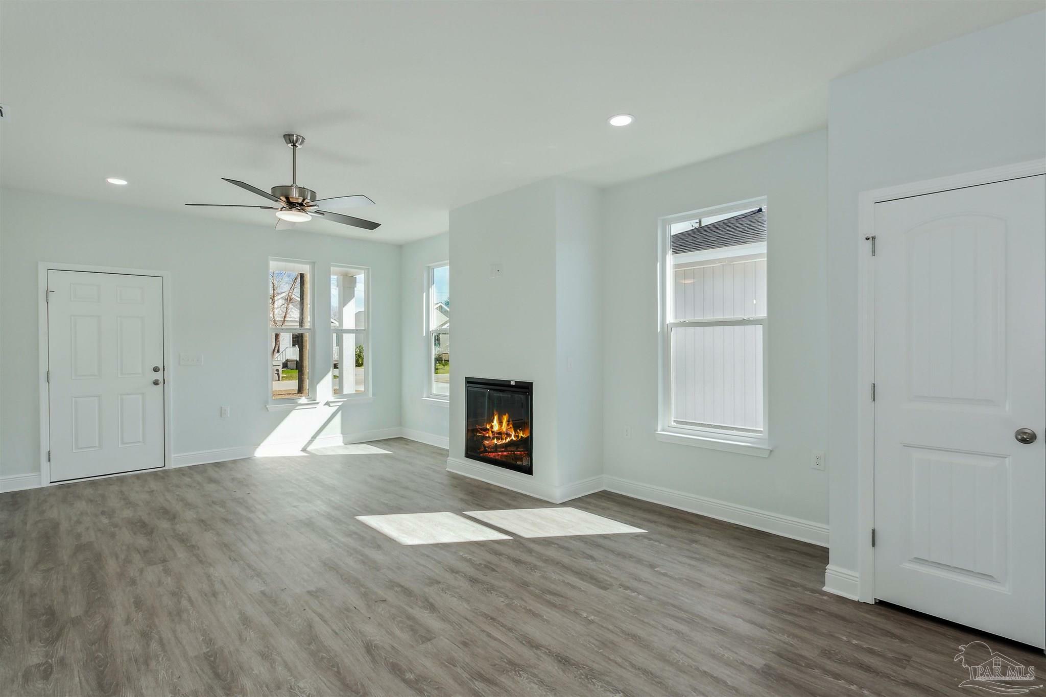 Property Photo:  5429 Statler Ave  FL 32507 