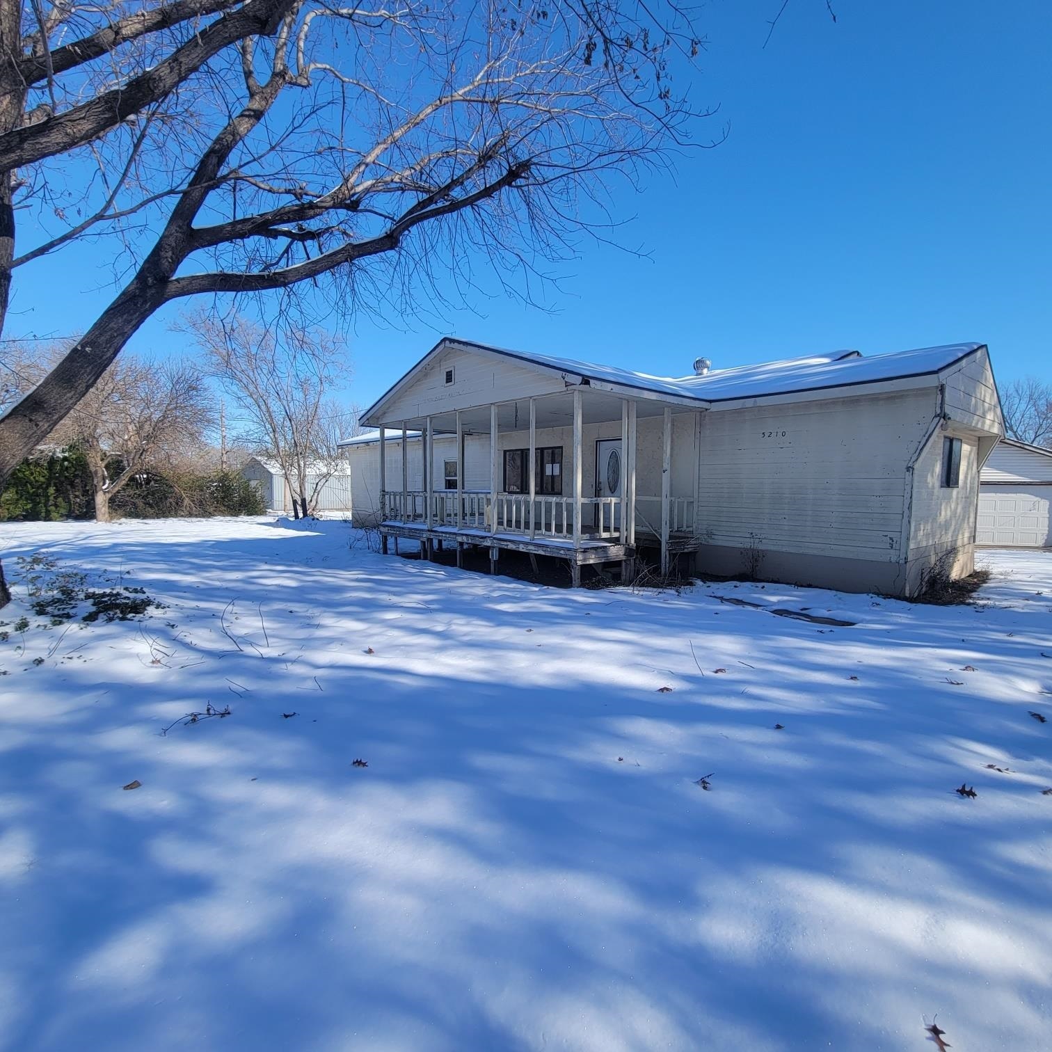 Property Photo:  5210 Hanston Rd  KS 67026 