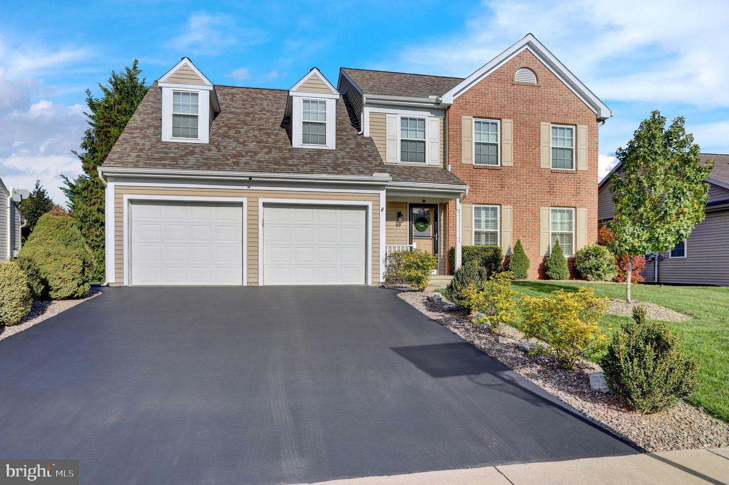 Property Photo:  14 Kennedy Drive  PA 17522 