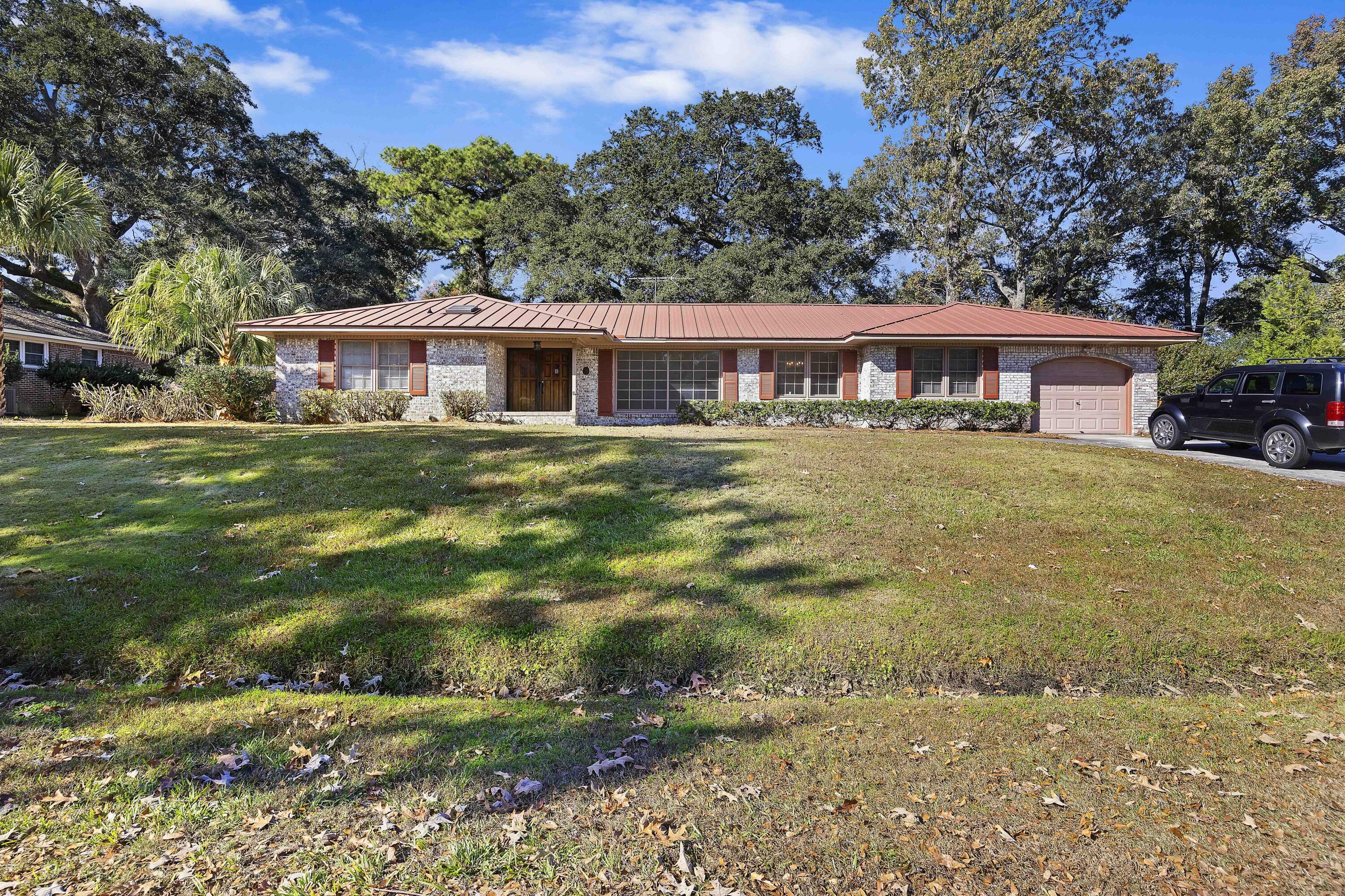 Property Photo: 2331 Furman Drive SC 29414