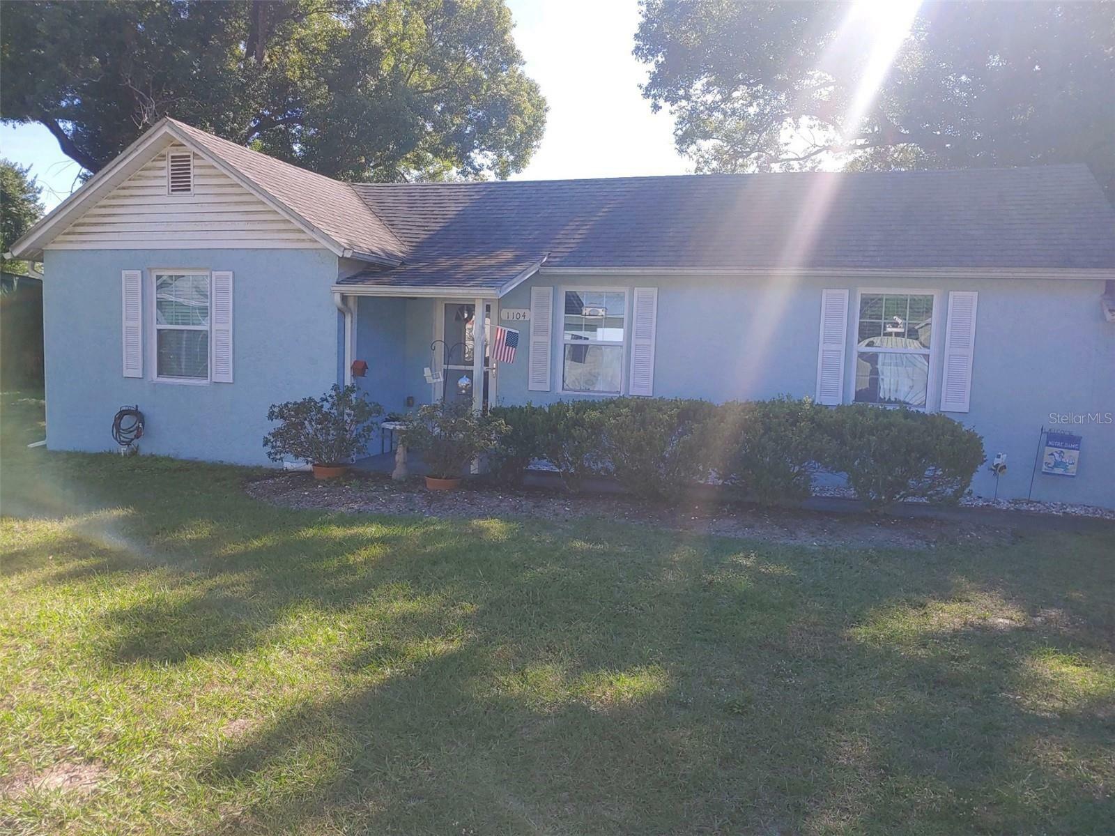 Property Photo: 1104 Robie Avenue FL 32757