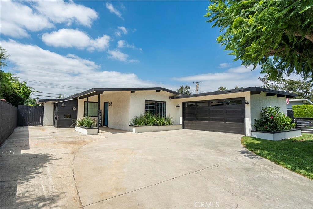 Property Photo:  5925 N Orangecrest Avenue  CA 91702 