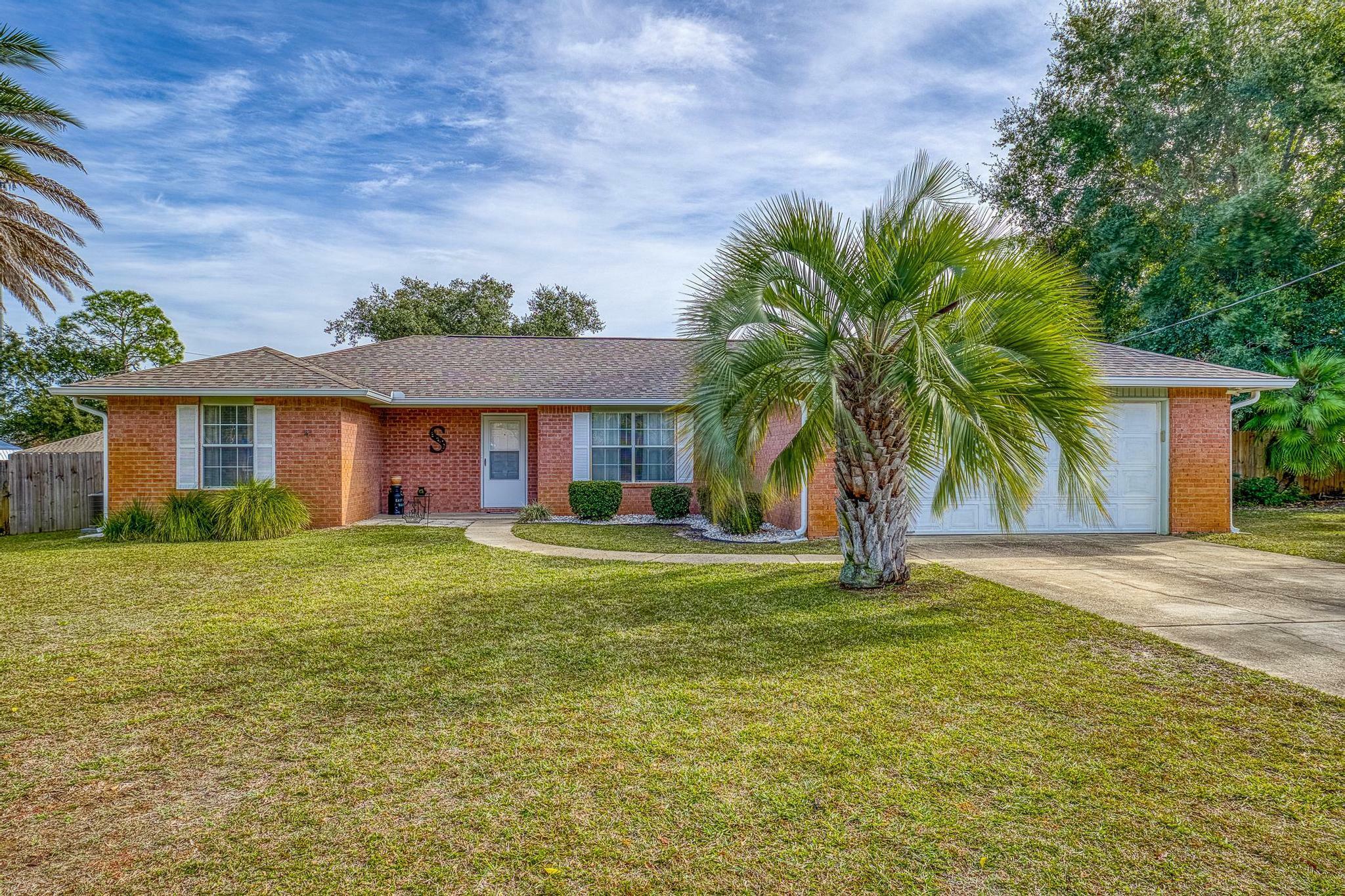 Property Photo: 2754 Copper Reef Drive FL 32566