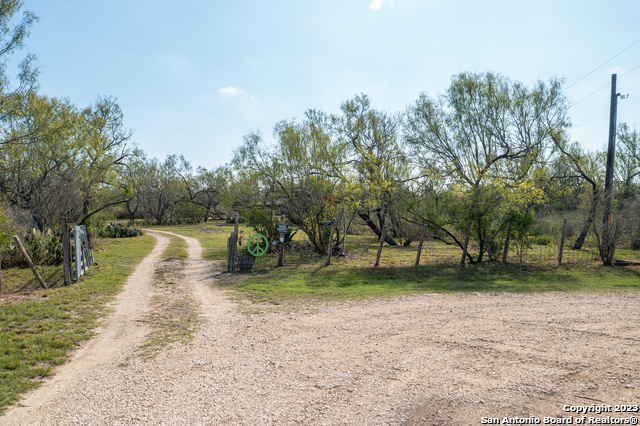 Property Photo:  224 County Road 4581  TX 78861 