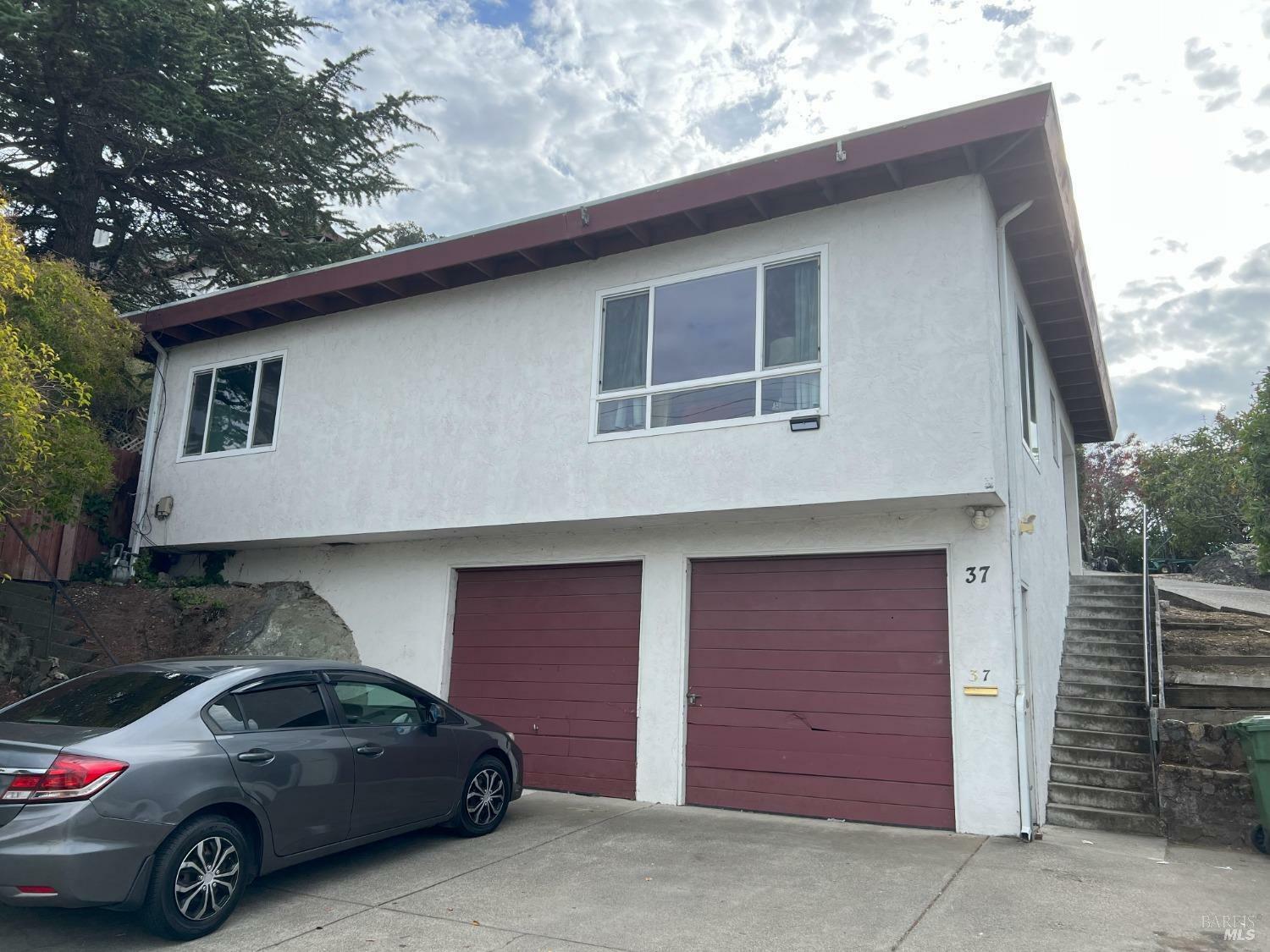 Property Photo: 37-39 Woodland Avenue CA 94901