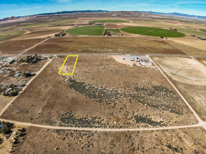 Property Photo: 657 S Ut-18 UT 84714