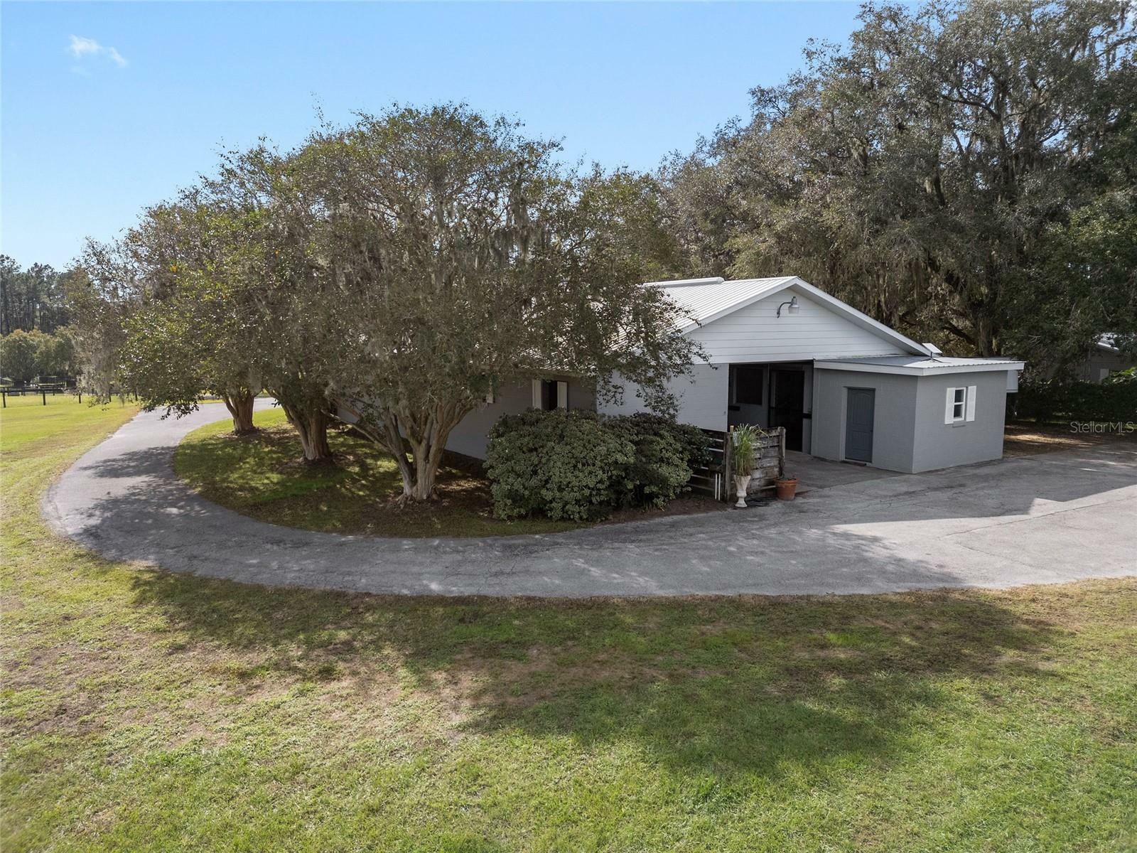 Property Photo:  11421 NW 120th Street  FL 32686 