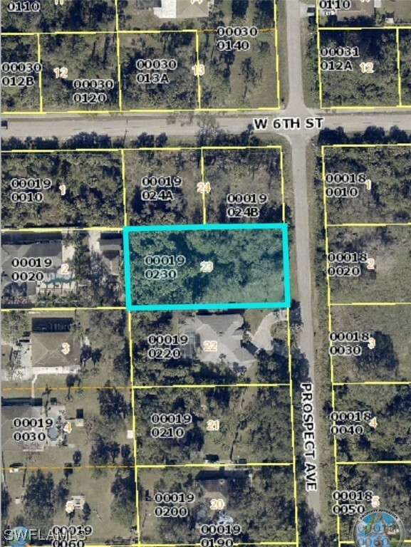 Property Photo: 521 Prospect Avenue FL 33972