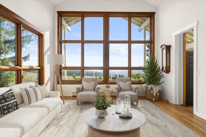 House for sale in Spokane 11106 S Freya Rd, Spokane, WA 99223