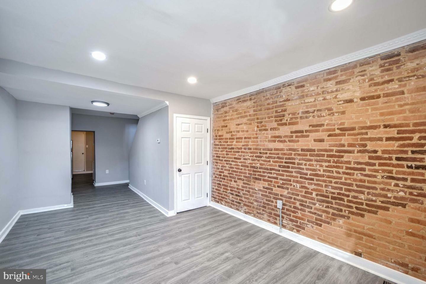 Property Photo:  344 S Calhoun Street  MD 21223 