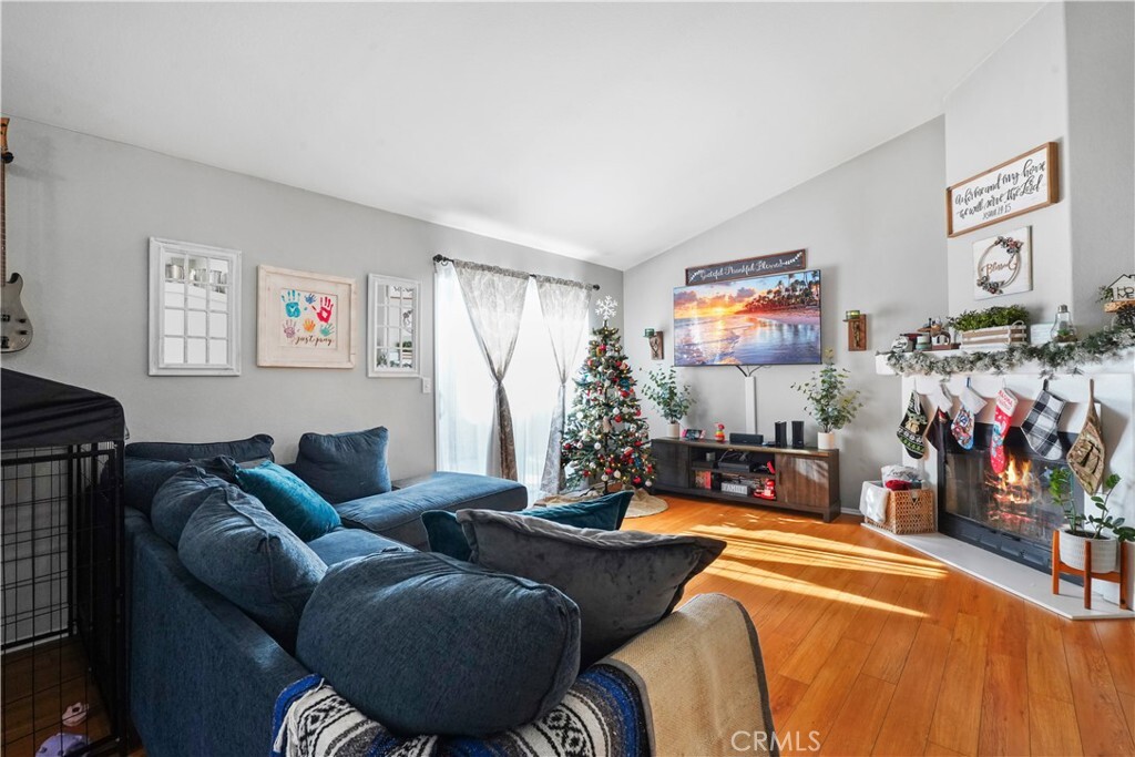 Property Photo: 27909 Vista View Dr CA 91351