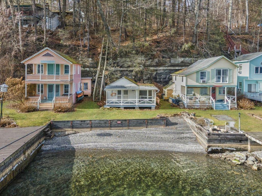 Property Photo:  1187 Taughannock Boulevard  NY 14850 