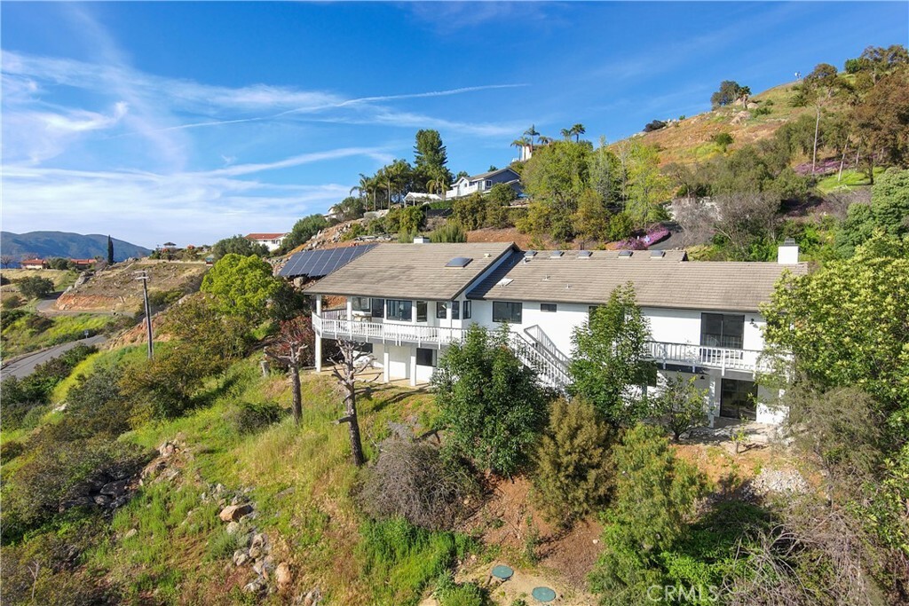 3315 Red Mountain Heights Drive  Fallbrook CA 92028 photo