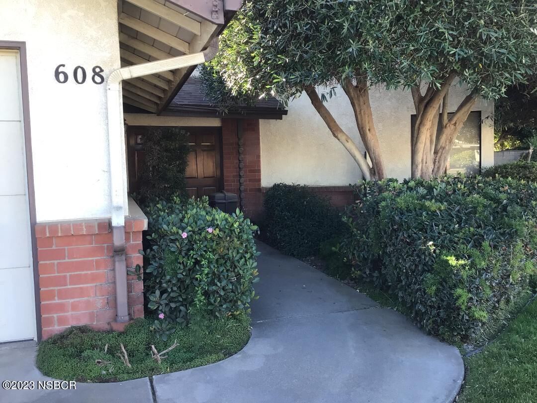 Property Photo:  608 Morro Drive  CA 93454 