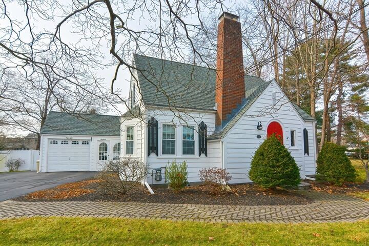 Property Photo:  19 Prospect Street  MA 02081 