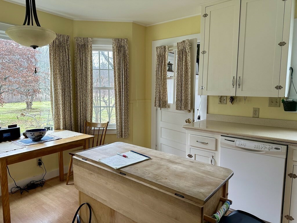 Property Photo: 107 Woodbridge St MA 01075