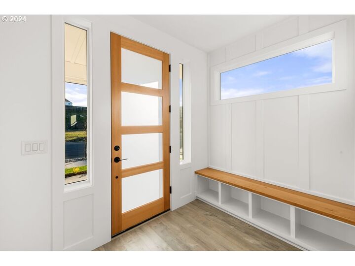 Property Photo: 17007 NE 82nd St WA 98682