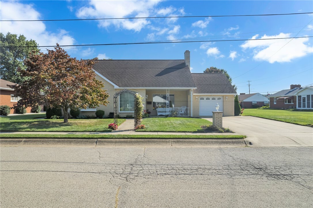 Property Photo: 2125 Ritchie St PA 15001