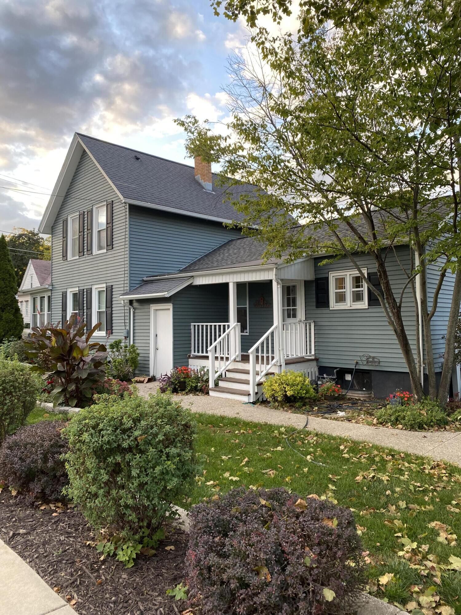 Property Photo:  66 Grand Ave  WI 53027 